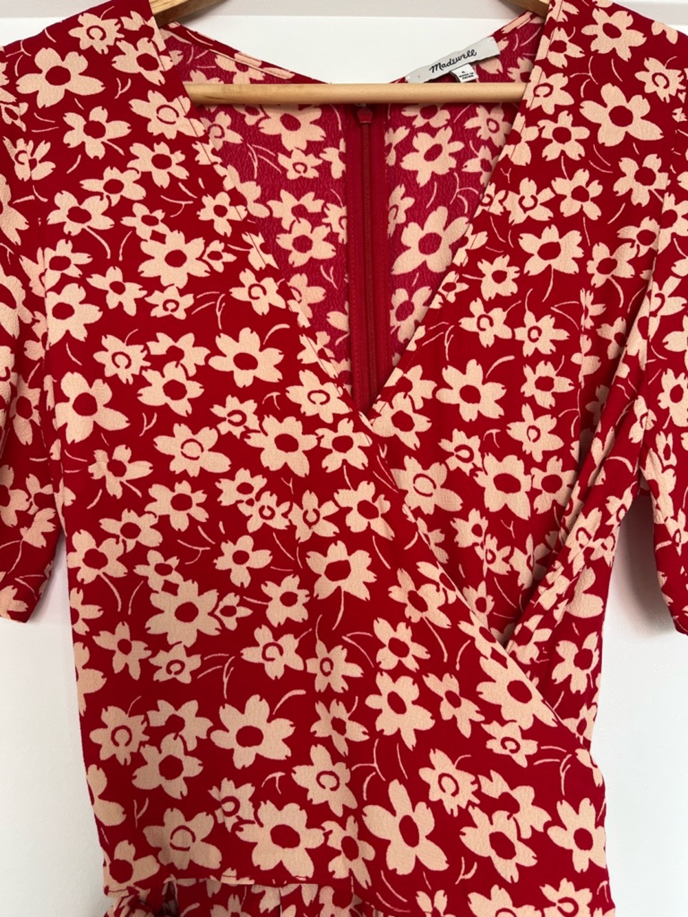 Madewell Floral Wrap Romper Red Cream Daisy Print Womens 6 Cottagecore - Picture 3 of 10
